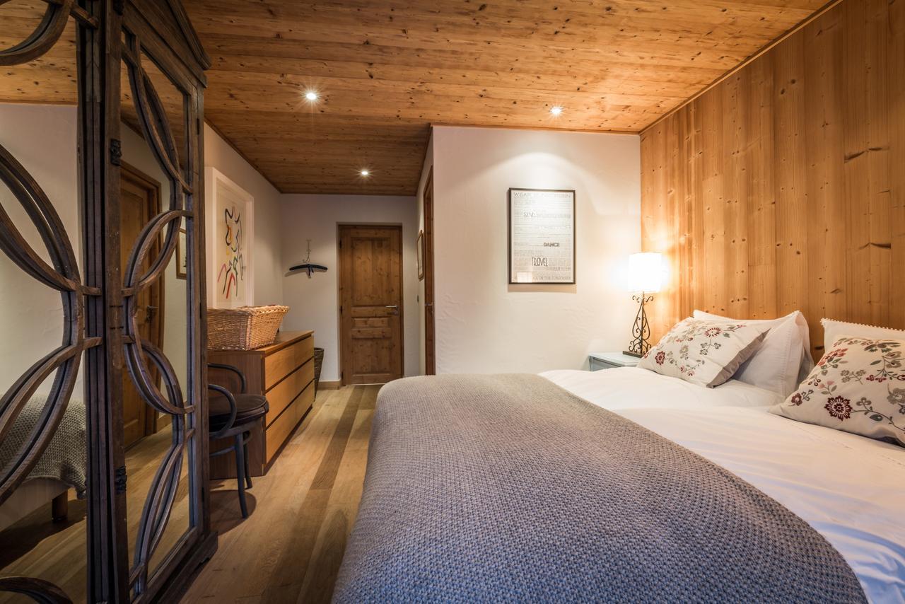 Apartment Au Bon Coin - Luxury Chamonix Hidden Haven, Mont Blanc View, Hot Tub And Garden Room photo